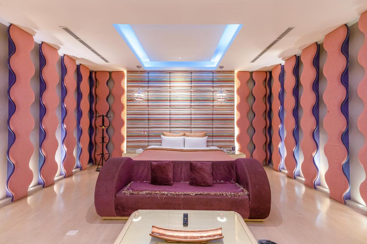 Vogue Boutique Motel Yangmei Экстерьер фото